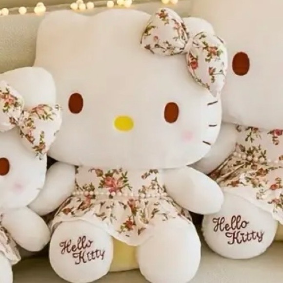 Hello Kitty Floral Dress Plush Doll – Sanrio Collectible with Bow & Pearls - Picture 7 of 7